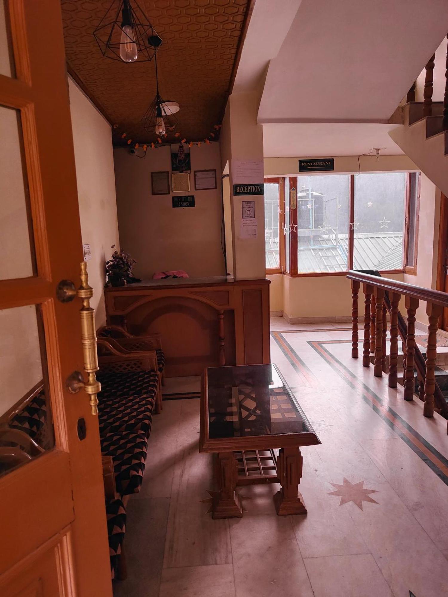 Hotel Arohi Vashist Экстерьер фото