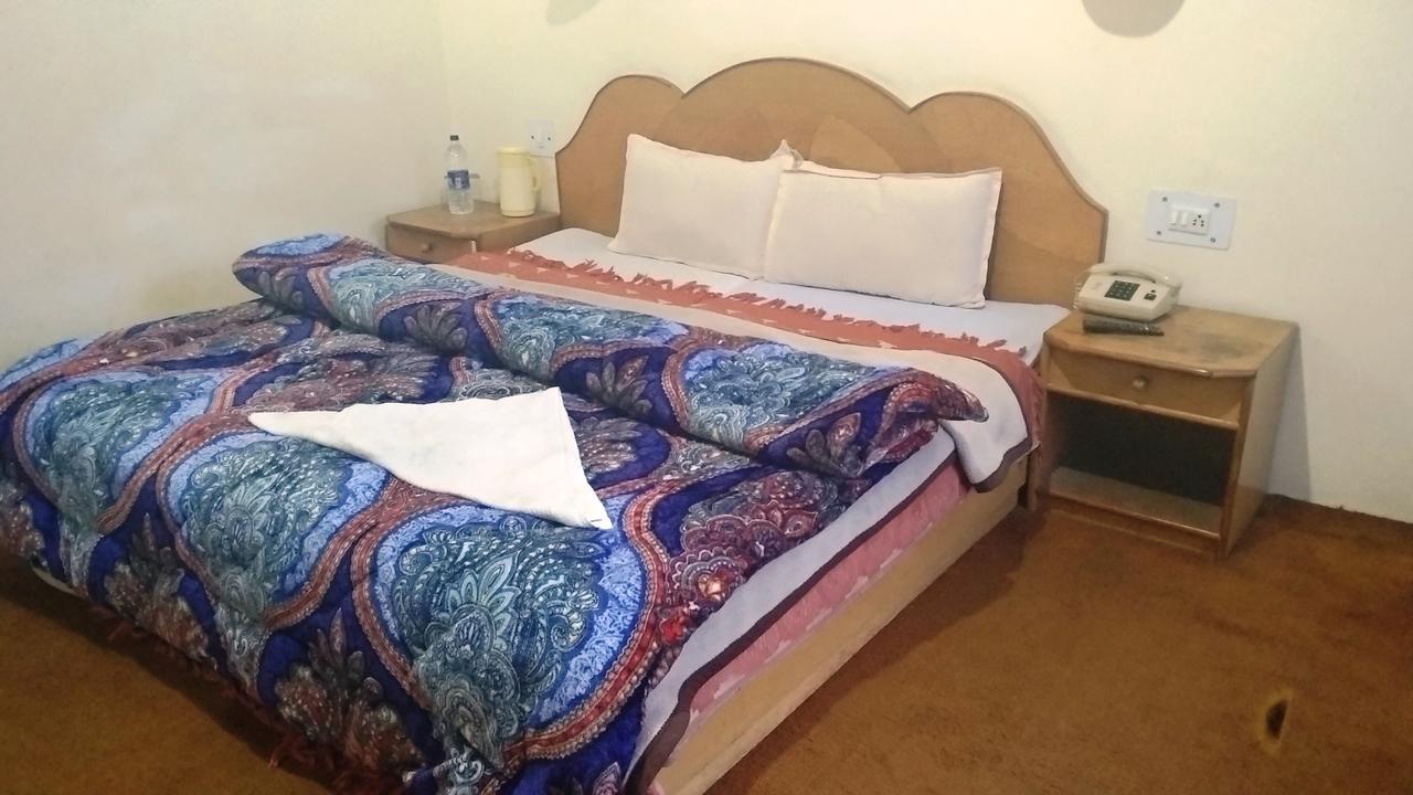 Hotel Arohi Vashist Экстерьер фото